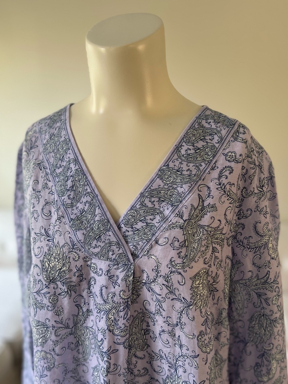 J. Jill Love Linen 100% Linen Paisley Tunic Top Vacation Resort Wear Everyday